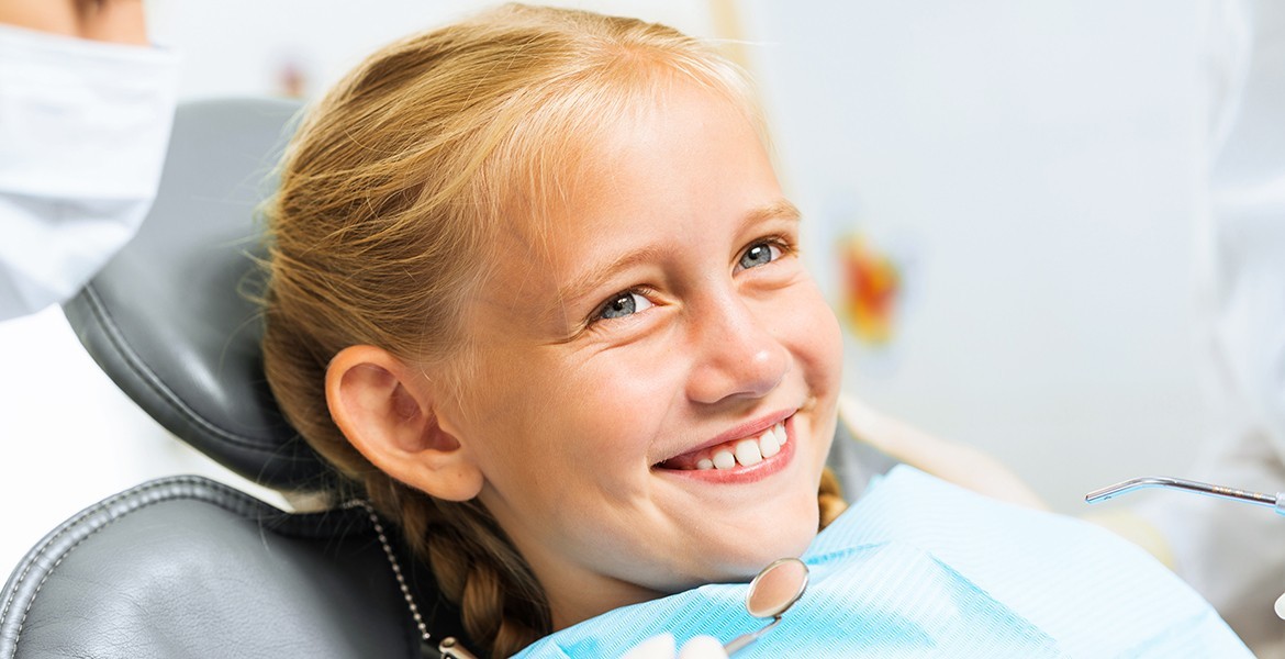 Kind beim Zahnarzt in Wien